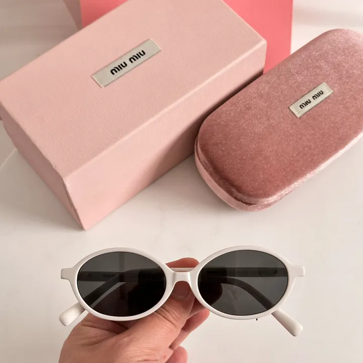 スーパーコピー ミュウミュウ サングラス