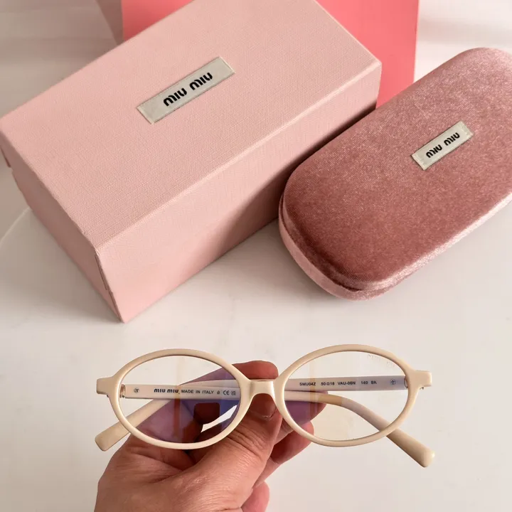 スーパーコピー ミュウミュウ サングラス