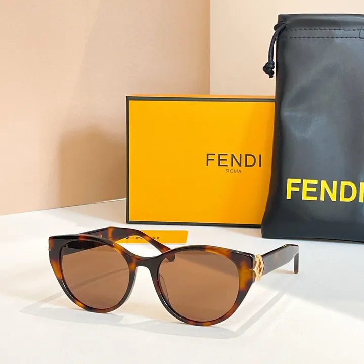 スーパーコピー フェンディ サングラス