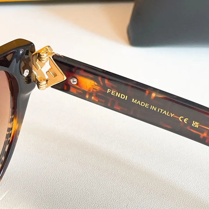 スーパーコピー フェンディ サングラス
