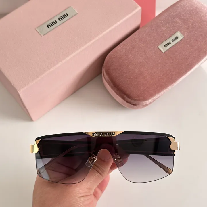 スーパーコピー ミュウミュウ サングラス