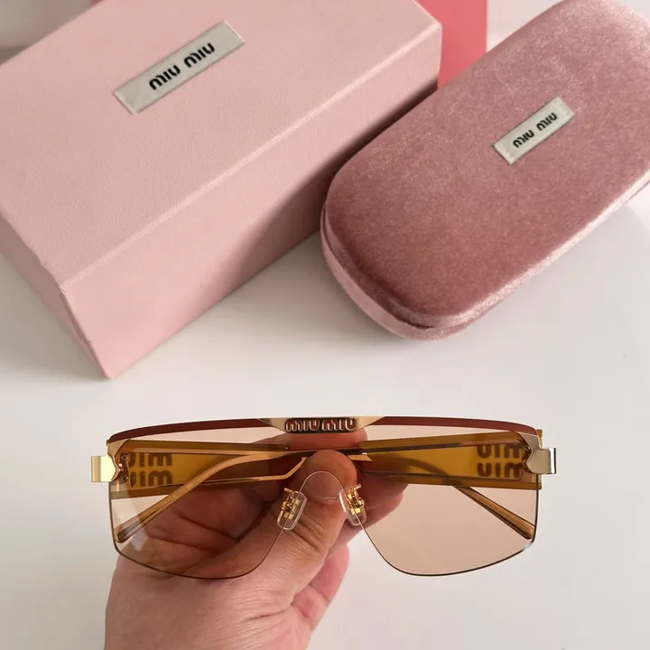 スーパーコピー ミュウミュウ サングラス