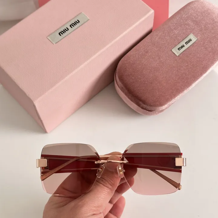 スーパーコピー ミュウミュウ サングラス