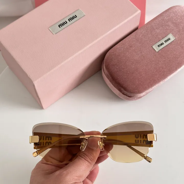 スーパーコピー ミュウミュウ サングラス