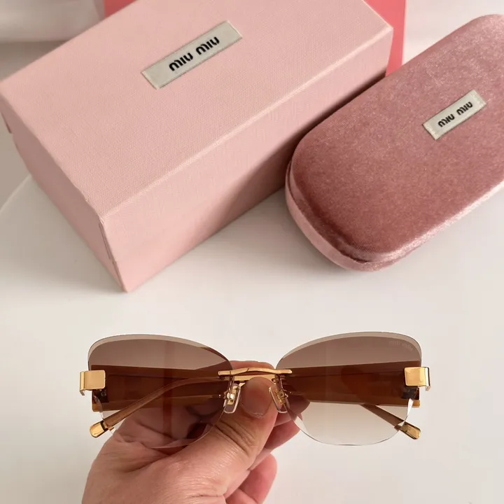 スーパーコピー ミュウミュウ サングラス