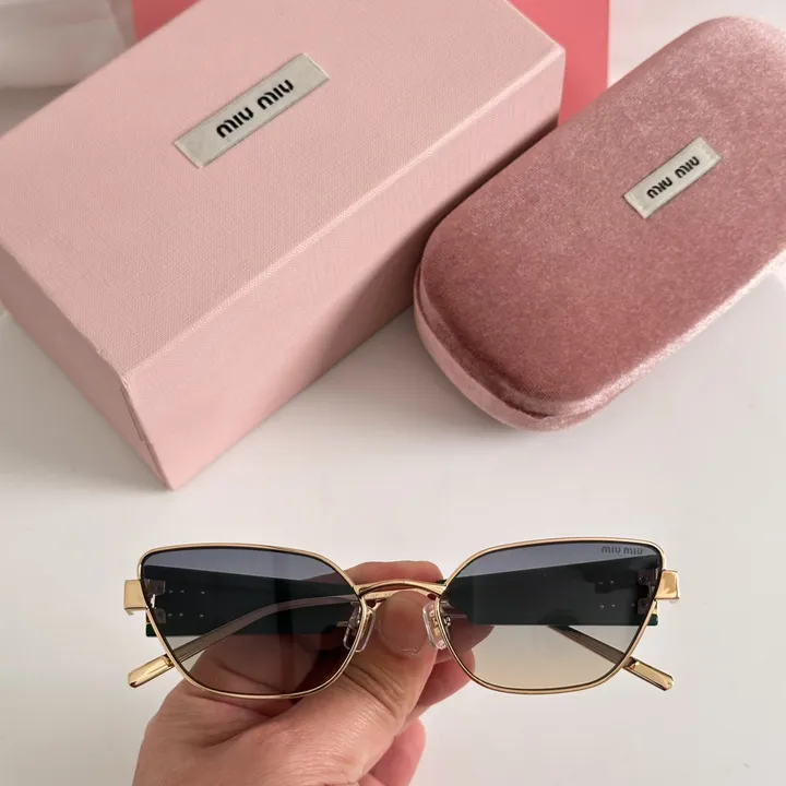スーパーコピー ミュウミュウ サングラス