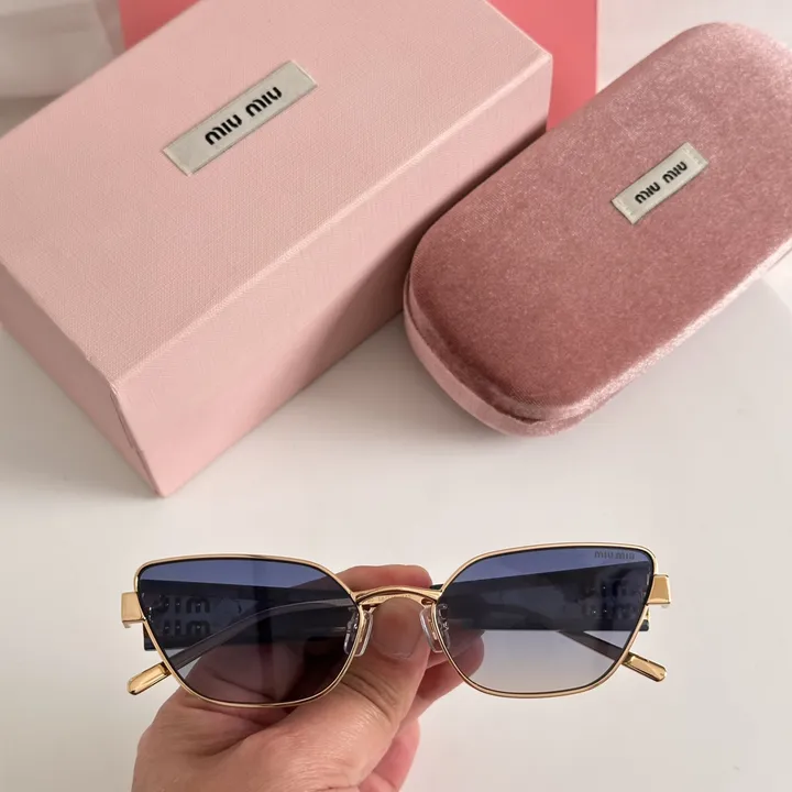 スーパーコピー ミュウミュウ サングラス