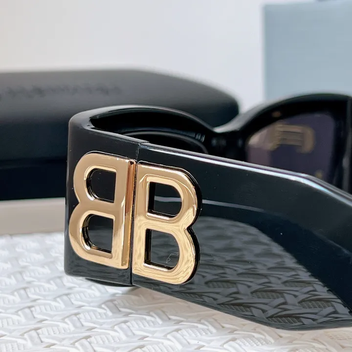 スーパーコピー バレンシアガ サングラス