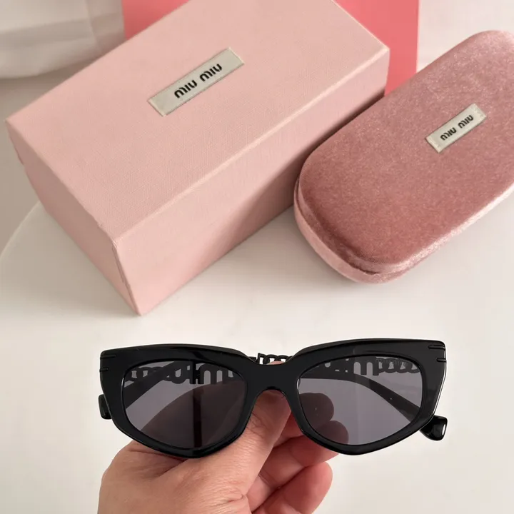 スーパーコピー ミュウミュウ サングラス