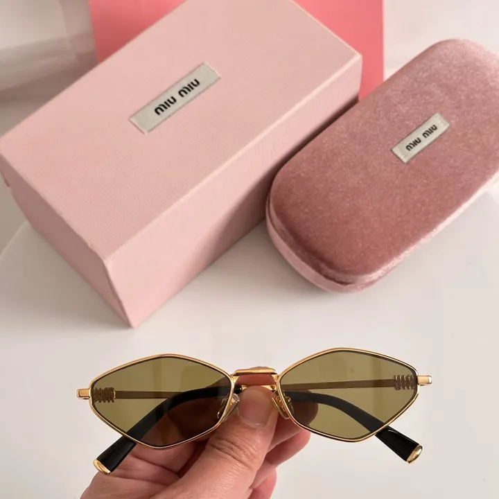 スーパーコピー ミュウミュウ サングラス