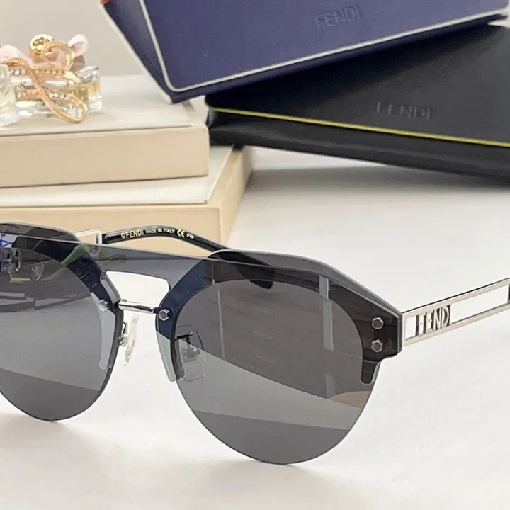 スーパーコピー フェンディ サングラス