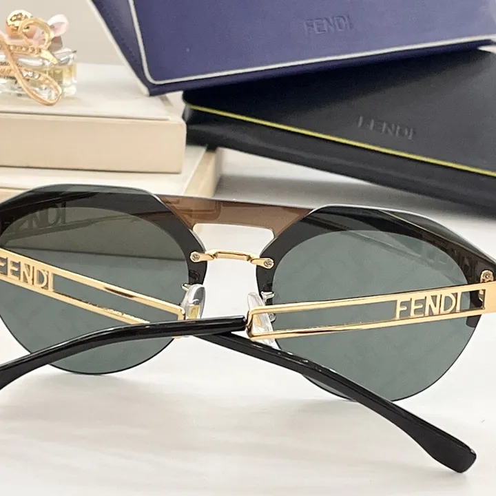 スーパーコピー フェンディ サングラス