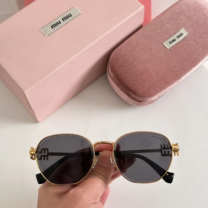 スーパーコピー ミュウミュウ サングラス