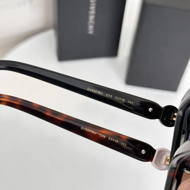 スーパーコピー ジバンシィ サングラス