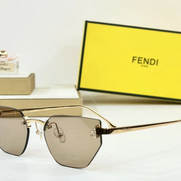 スーパーコピー フェンディ サングラス