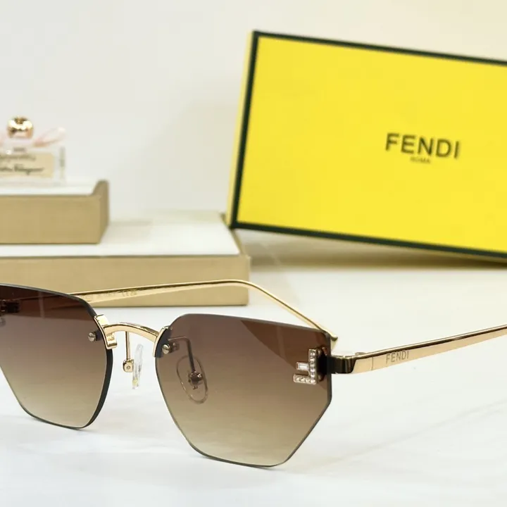 スーパーコピー フェンディ サングラス