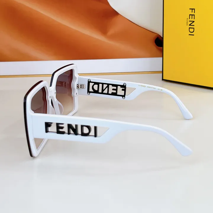 スーパーコピー フェンディ サングラス