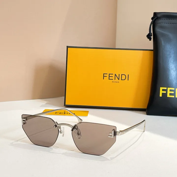 スーパーコピー フェンディ サングラス