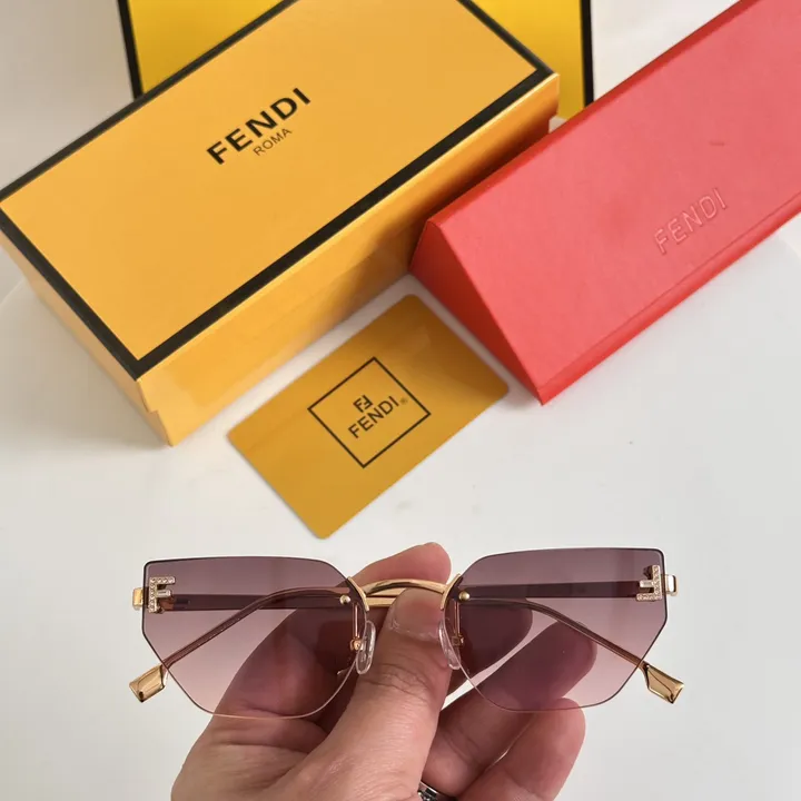 スーパーコピー フェンディ サングラス