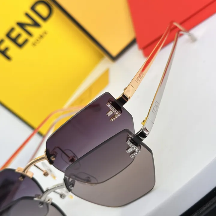 スーパーコピー フェンディ サングラス