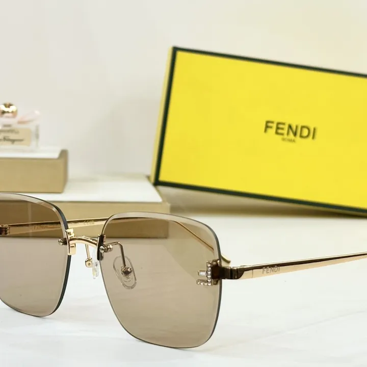 スーパーコピー フェンディ サングラス