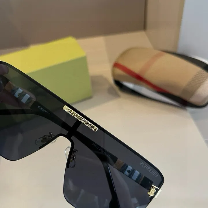 スーパーコピー バーバリー ス サングラス