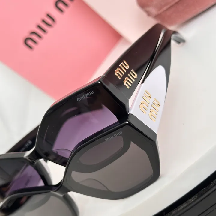 スーパーコピー ミュウミュウ サングラス