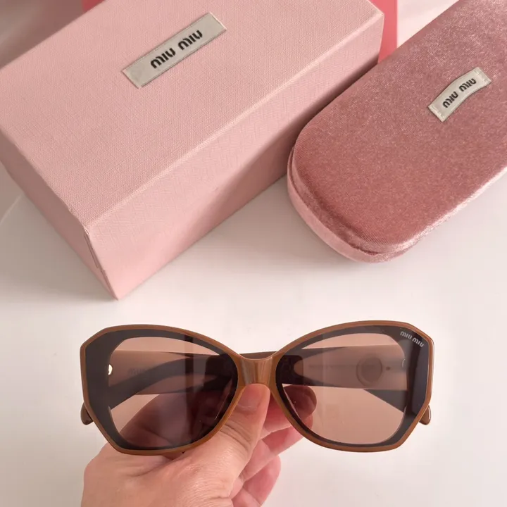 スーパーコピー ミュウミュウ サングラス