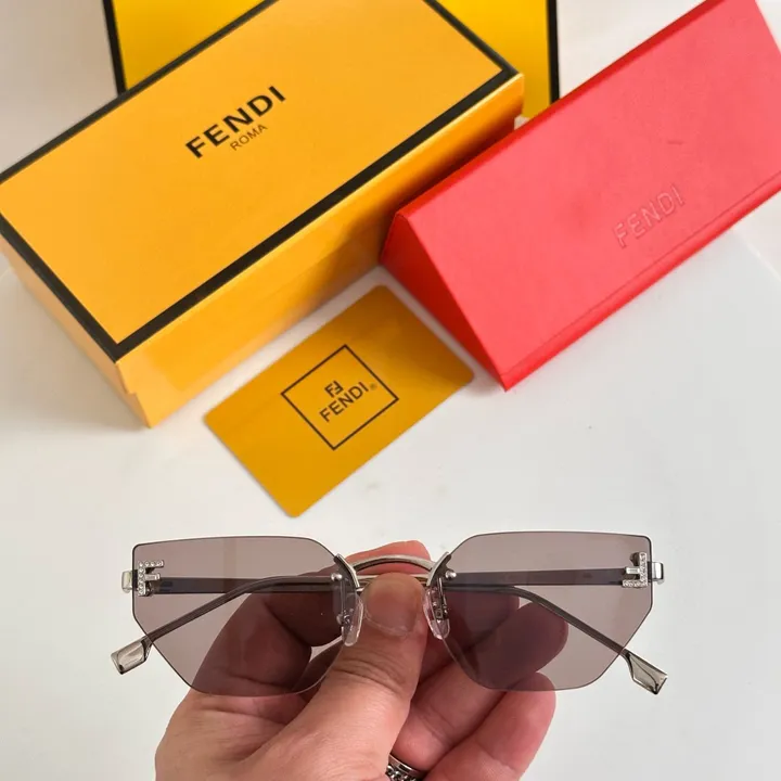 スーパーコピー フェンディ サングラス