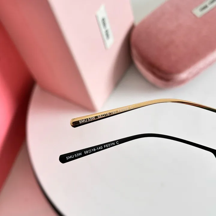 スーパーコピー ミュウミュウ サングラス