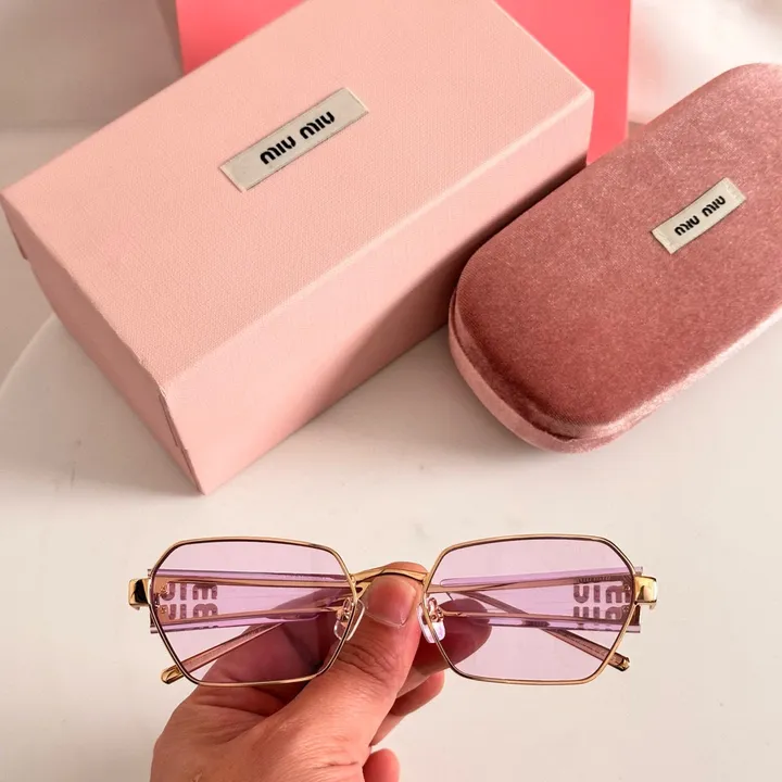 スーパーコピー ミュウミュウ サングラス