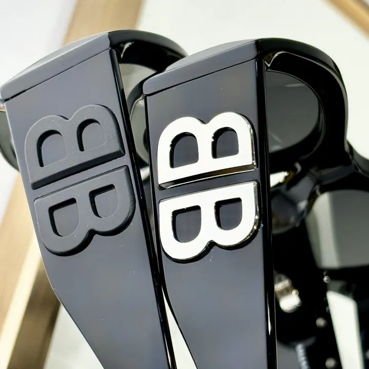 スーパーコピー バレンシアガ サングラス