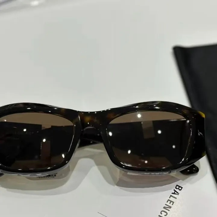 スーパーコピー バレンシアガ サングラス