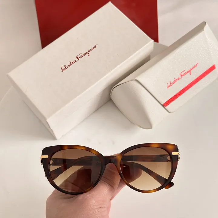 スーパーコピー フェラガモ サングラス