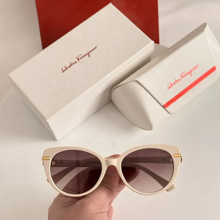 スーパーコピー フェラガモ サングラス