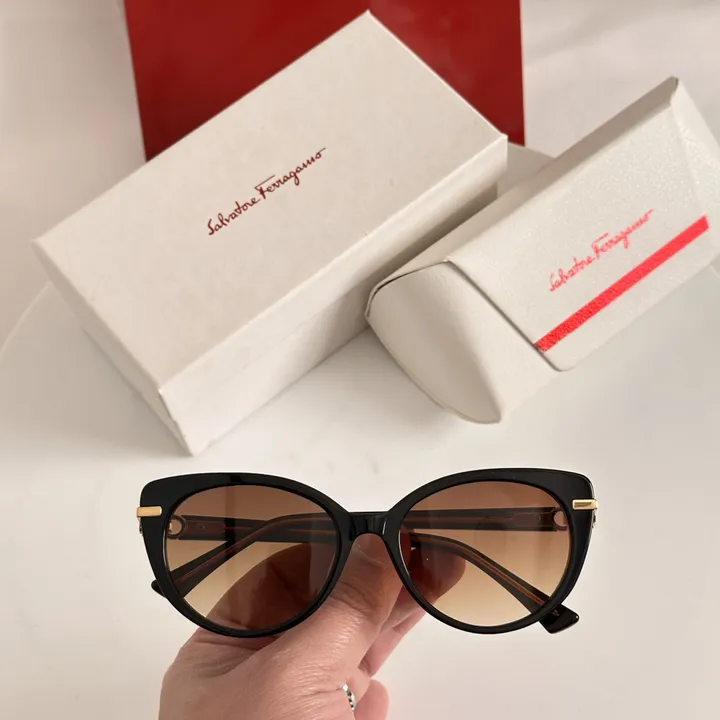 スーパーコピー フェラガモ サングラス