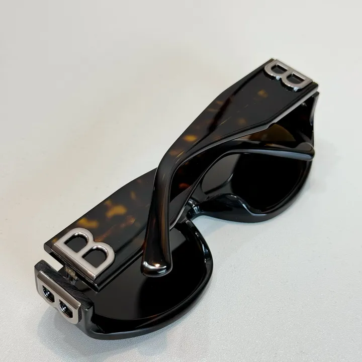 スーパーコピー バレンシアガ サングラス