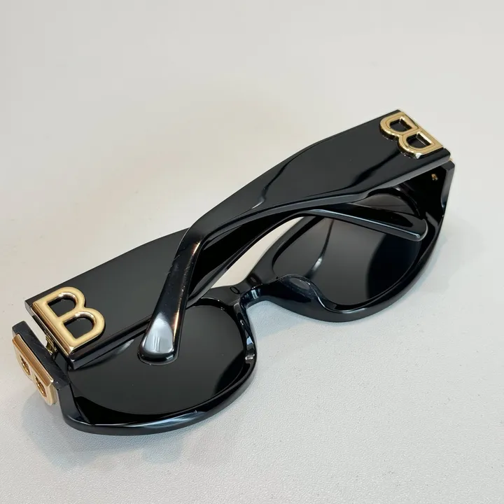 スーパーコピー バレンシアガ サングラス