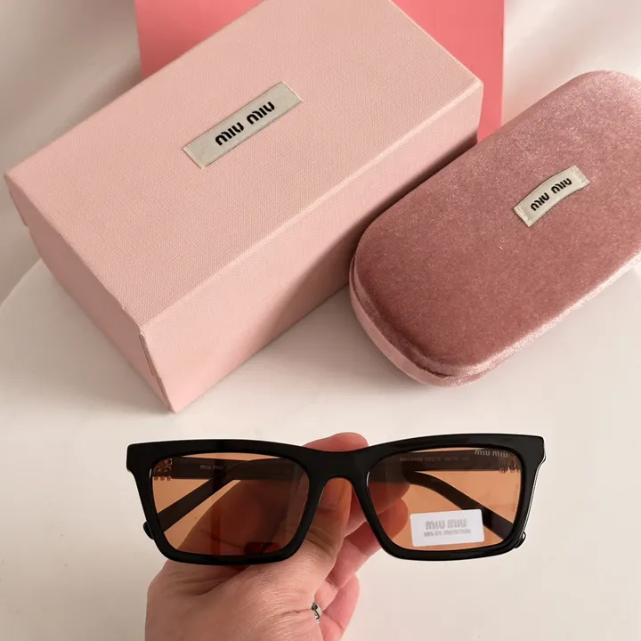 スーパーコピー ミュウミュウ サングラス