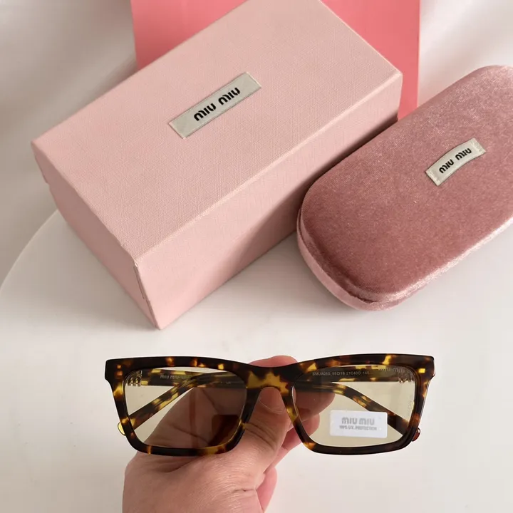 スーパーコピー ミュウミュウ サングラス