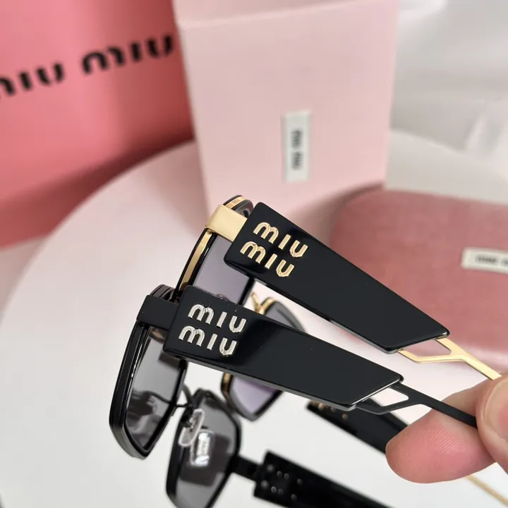 スーパーコピー ミュウミュウ サングラス