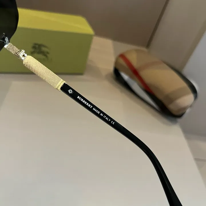 スーパーコピー バーバリー ス サングラス