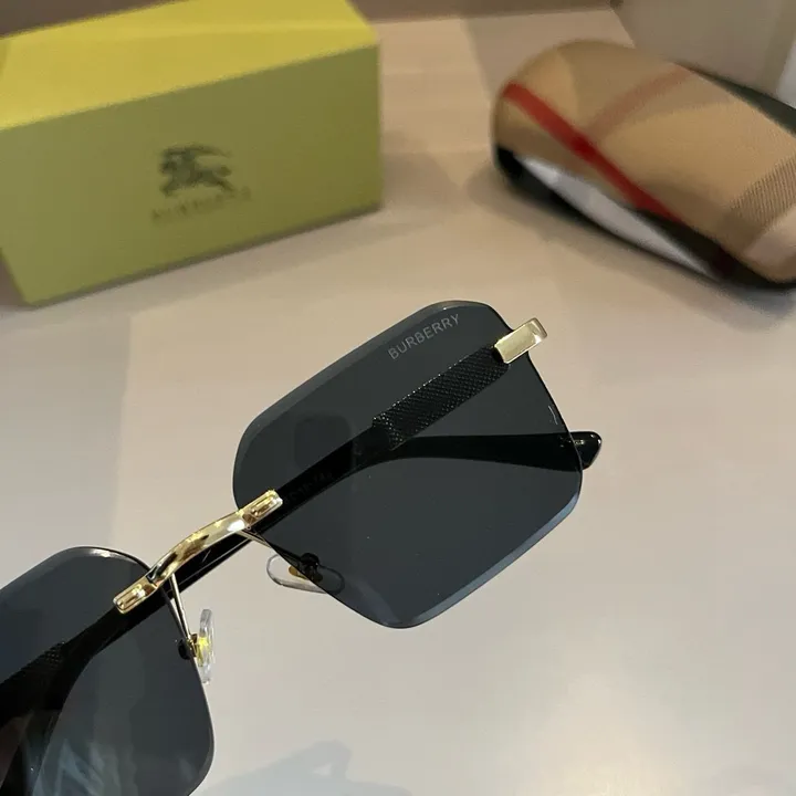 スーパーコピー バーバリー ス サングラス