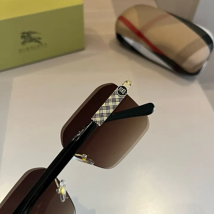 スーパーコピー バーバリー ス サングラス