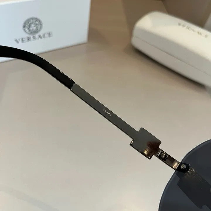 スーパーコピー ヴェルサーチ サングラス