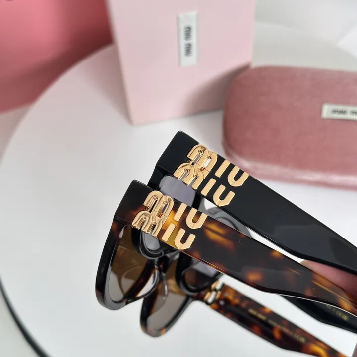 スーパーコピー ミュウミュウ サングラス