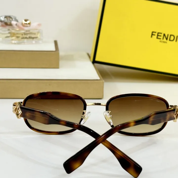 スーパーコピー フェンディ サングラス