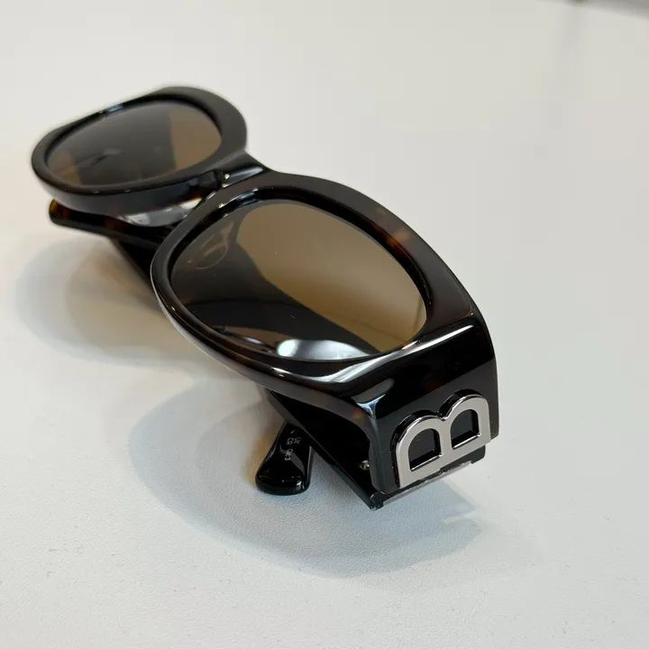 スーパーコピー バレンシアガ サングラス