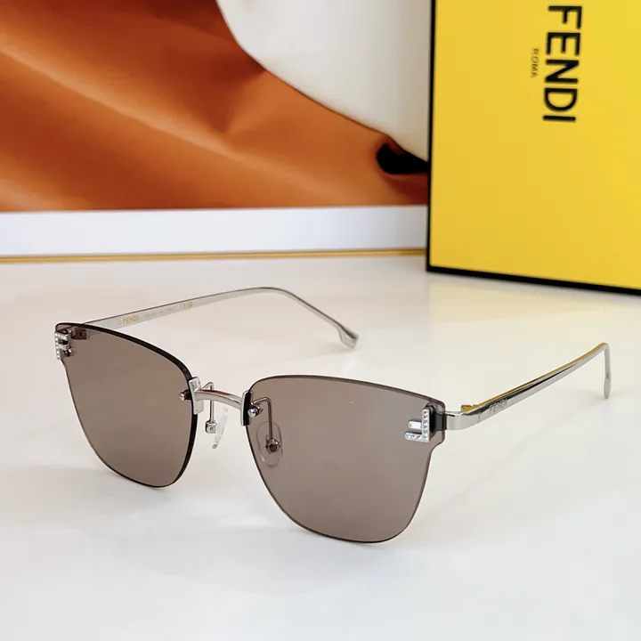 スーパーコピー フェンディ サングラス