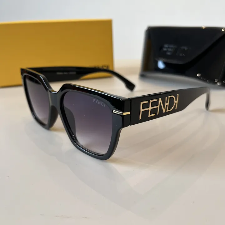 スーパーコピー フェンディ サングラス